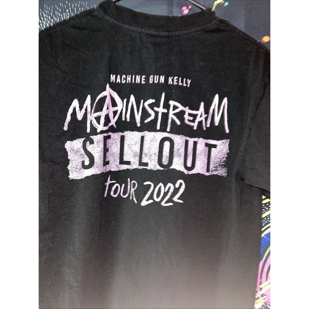 Black Medium Machine Gun Kelly Mainstream Sellout Your 2022 T Shirt - Picture 4 of 4